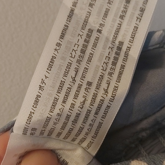 NWT Abercrombie and Fitch Polka Dot Cropped Tank Smocked Back Rouched Front - Picture 7 of 7